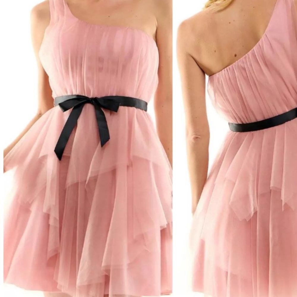 Chic One-Shoulder Pink Dress with Black Bow